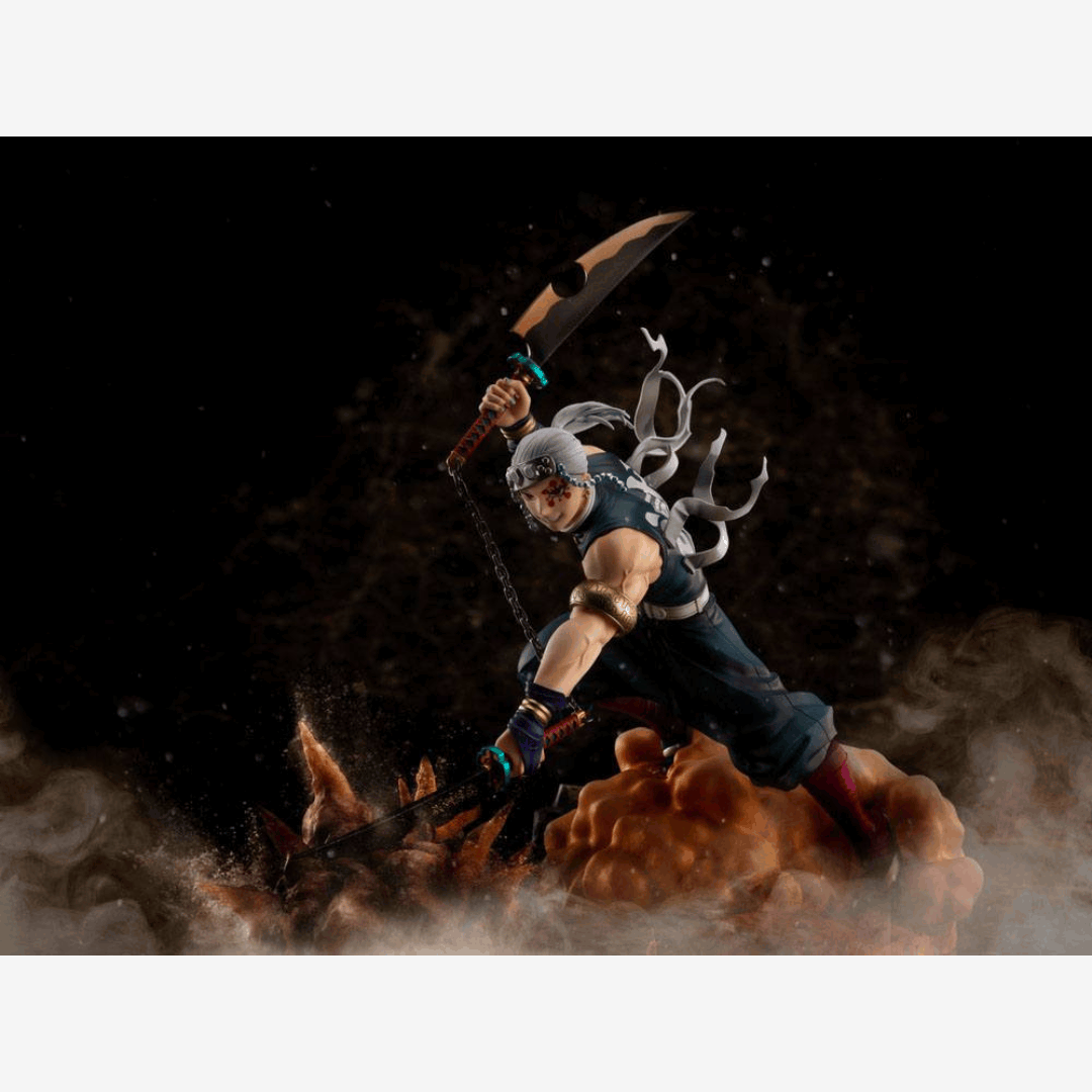Statua Tengen Uzui 28 cm da Demon Slayer, figure anime ufficiale in PVC con posa d’azione su base scenica – disponibile su Weeaboverse