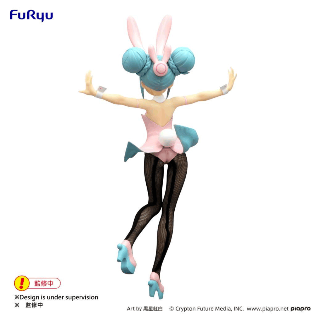 Figure Hatsune Miku Bicute Bunnies 30cm FuRyu Wink Pearl Pink con outfit coniglietta rosa perlato, posa dinamica e look kawaii da collezione.