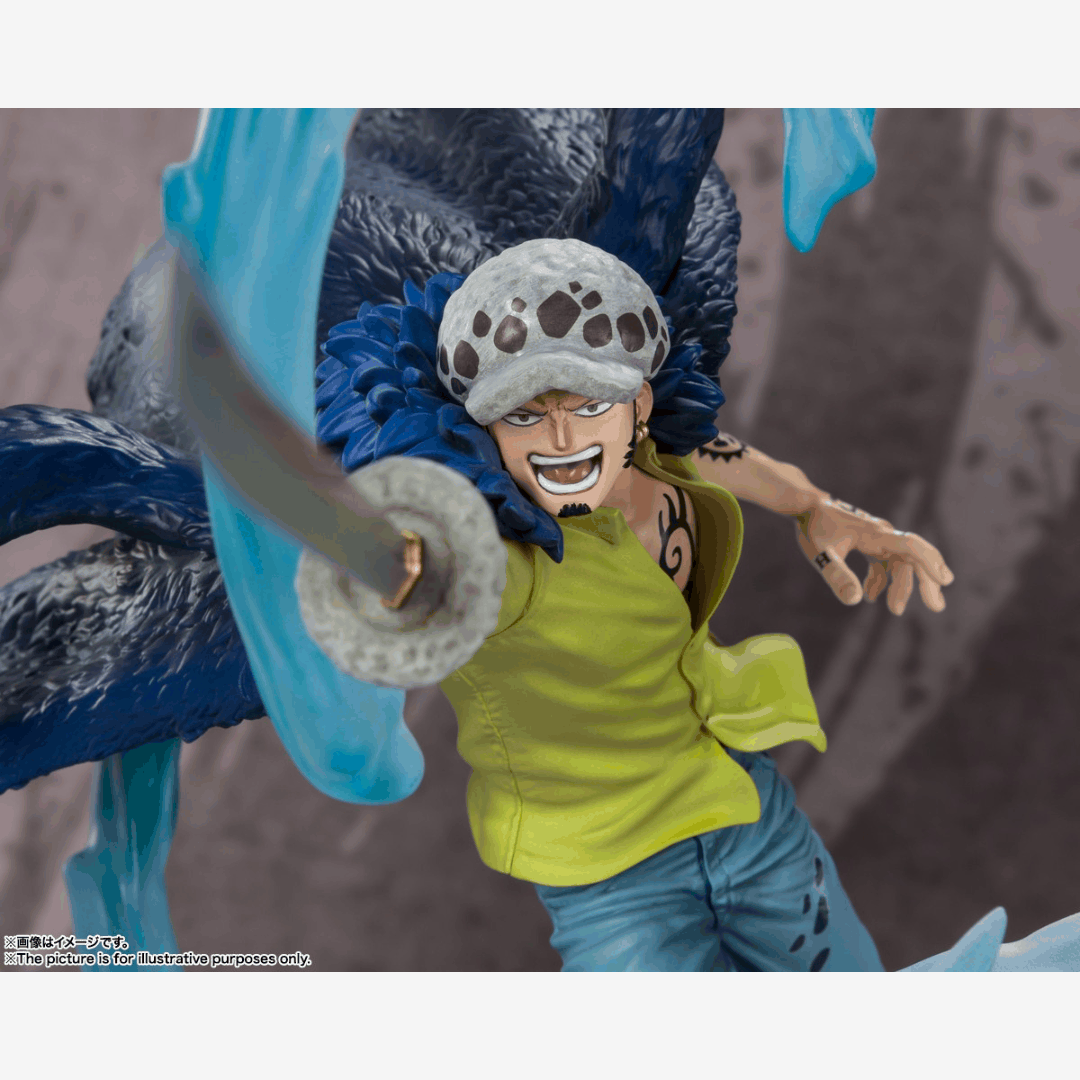 Figure Trafalgar Law Onigashima One Piece 24 cm in PVC con spada Kikoku e base effetto energia – disponibile su Weeaboverse