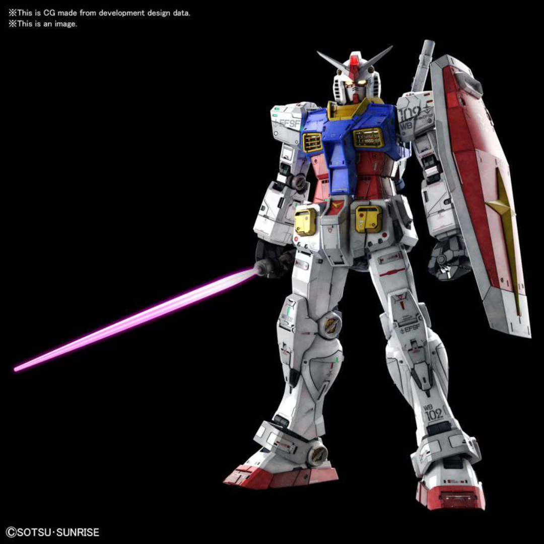 Gunpla RG RX-78-2 Gundam 1/60 con spada laser e scudo, mobile suit iconico della serie originale, kit da assemblare senza colla né verniciatura