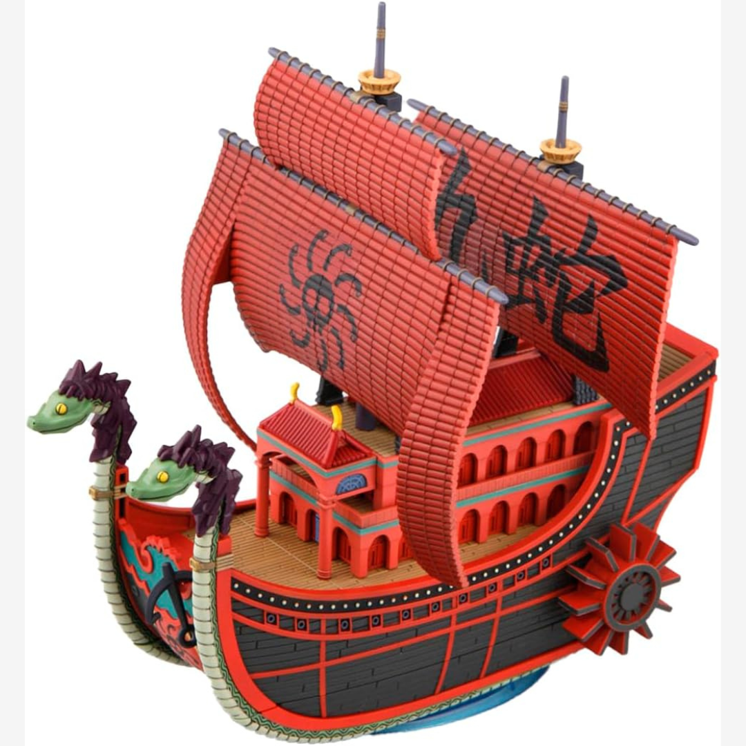 Illustrazione della nave Nine Snake Ship di One Piece e Boa Hancock sulla confezione del kit Bandai da assemblare senza colla, linea Grand Ship Collection