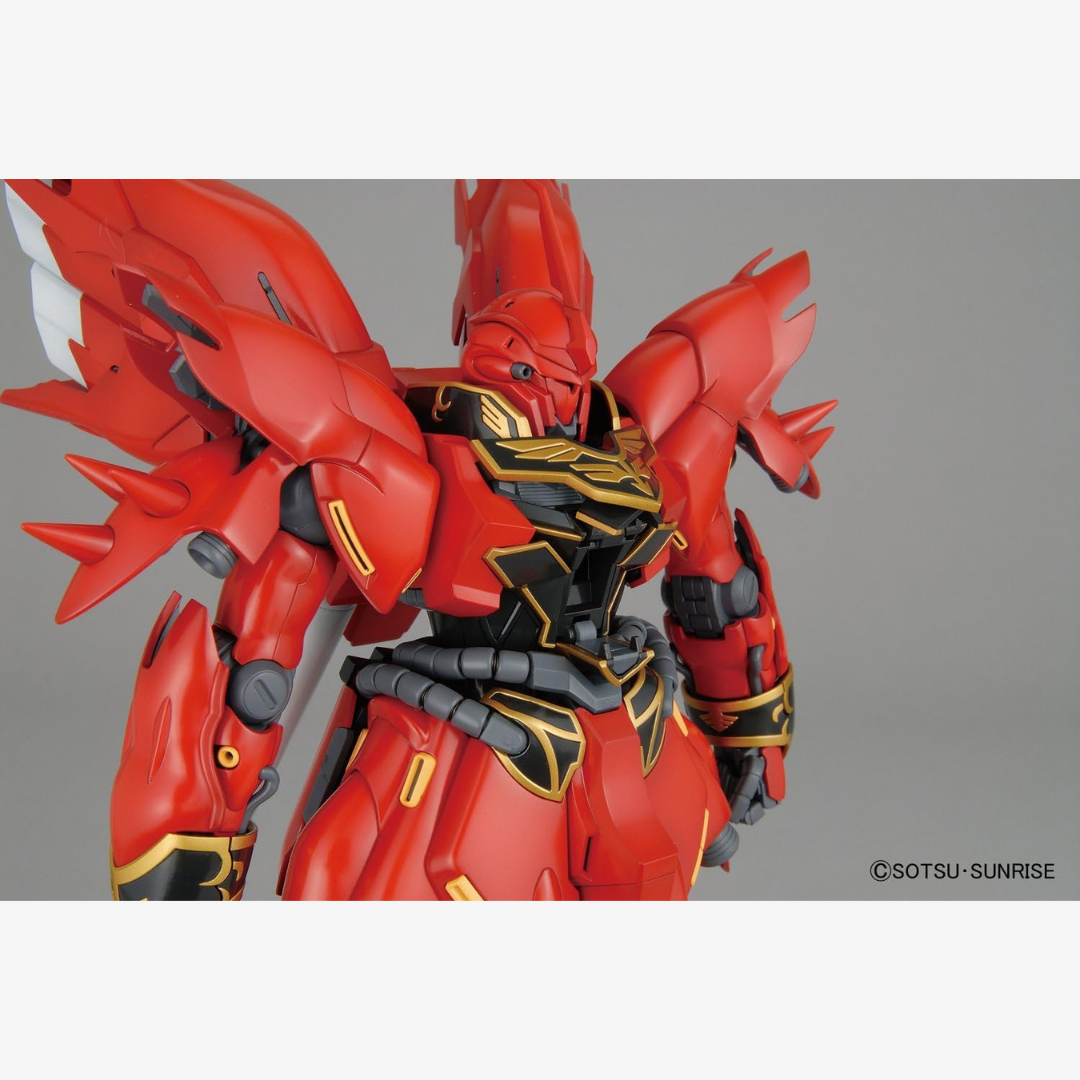 Box MG 1/100 Sinanju Ver.Ka Bandai – Mobile Suit Neo Zeon, Gunpla Master Grade con armi complete, kit da montare senza colla né verniciatura