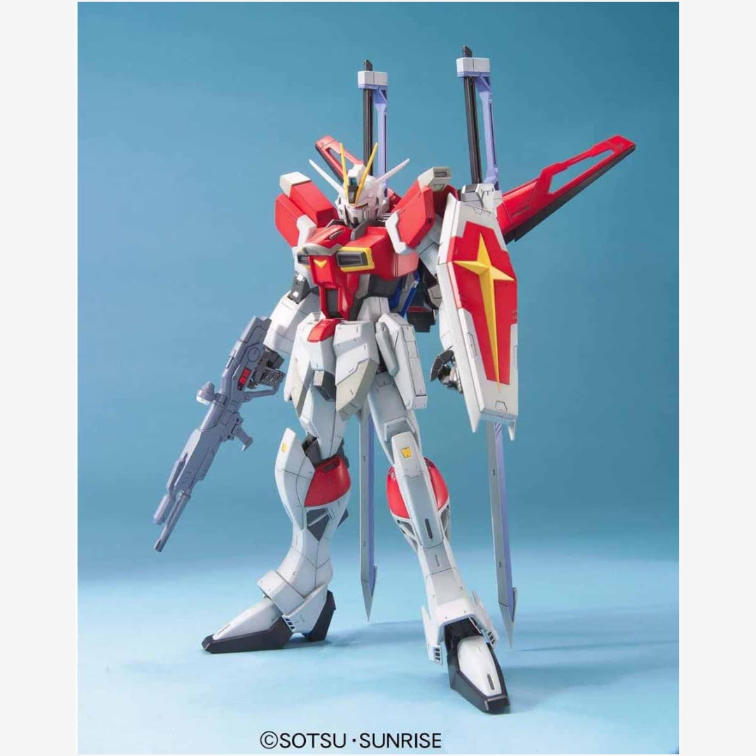 Box MG Master Grade Sword Impulse Gundam ZGMF-X56S/γ da SEED Destiny, kit Gunpla da assemblare con spada anti-nave e pose dinamiche da combattimento.