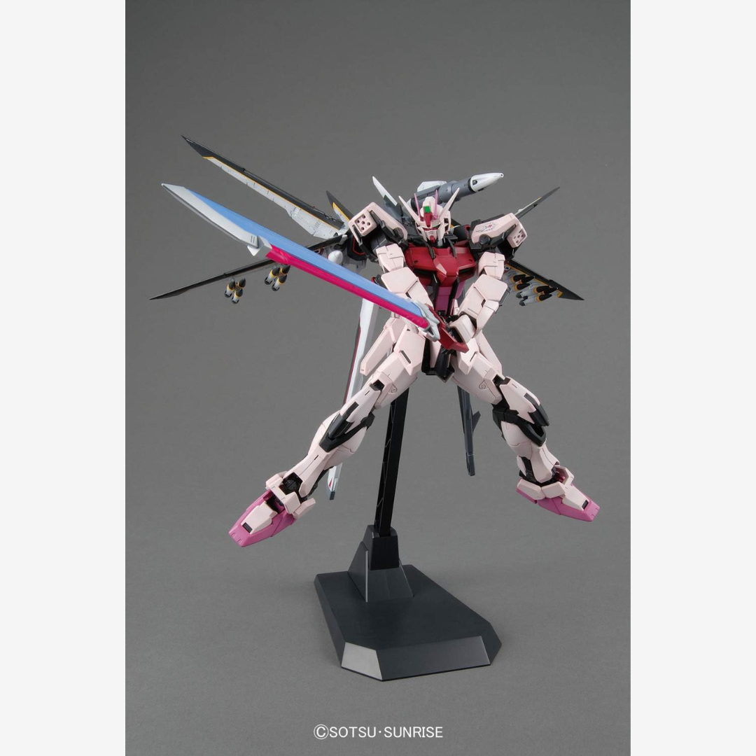 Box MG Strike Rouge Ootori Ver.RM Bandai 1/100 – Gunpla Gundam SEED con armi, ali e scudo, kit da assemblare senza colla né verniciatura