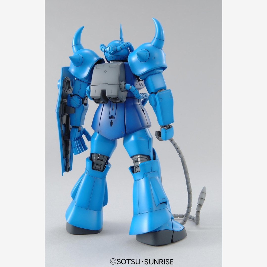 Box Gunpla MG Gouf Custom Bandai Master Grade – Mobile Suit Zeon con Gatling, kit modellismo da assemblare senza colla, ispirato a Gundam 08th MS Team.