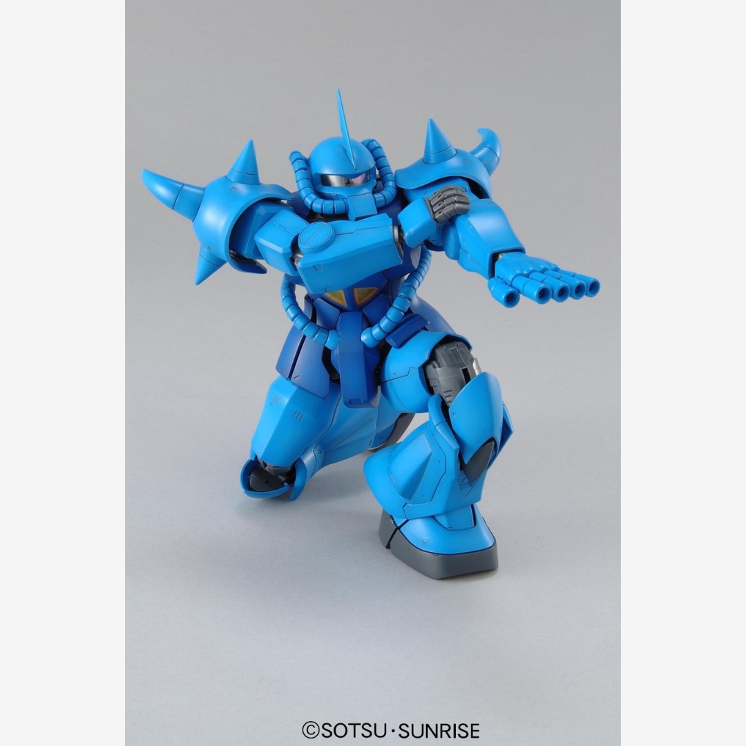 Box Gunpla MG Gouf Custom Bandai Master Grade – Mobile Suit Zeon con Gatling, kit modellismo da assemblare senza colla, ispirato a Gundam 08th MS Team.