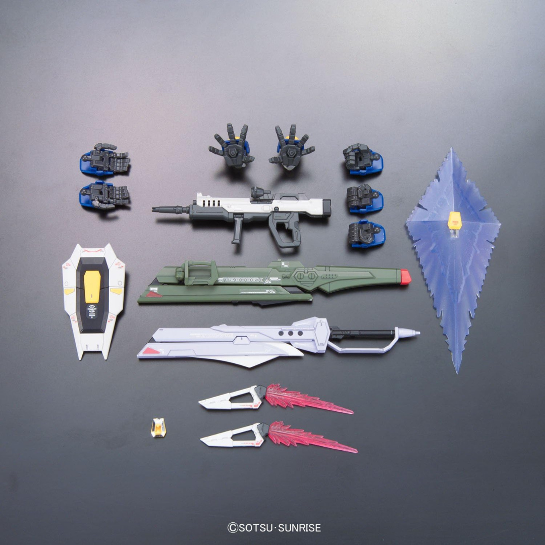 Gunpla RG Destiny Gundam 1/144 Bandai con ali rosse, armi multiple e dettagli dinamici ispirati alla serie Gundam SEED Destiny
