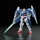 Gunpla HG Gundam Exia Repair II scala 1/144 con spada e scudo, mobile suit blu da Gundam 00, ideale per fan della serie e collezionisti di modellini