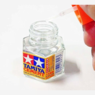 Colla liquida Tamiya Cement 40ml con pennellino – adesivo per plastica ideale per modellismo statico, Gunpla e riparazioni di precisione.