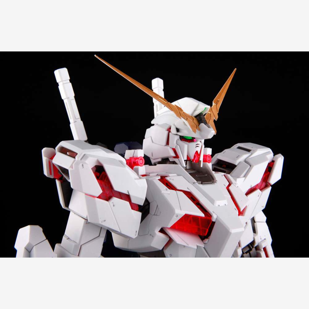 Box PG 1/60 Unicorn Gundam Bandai – Gunpla Perfect Grade con psycho-frame rosso da montare senza colla, tratto da Mobile Suit Gundam Unicorn UC