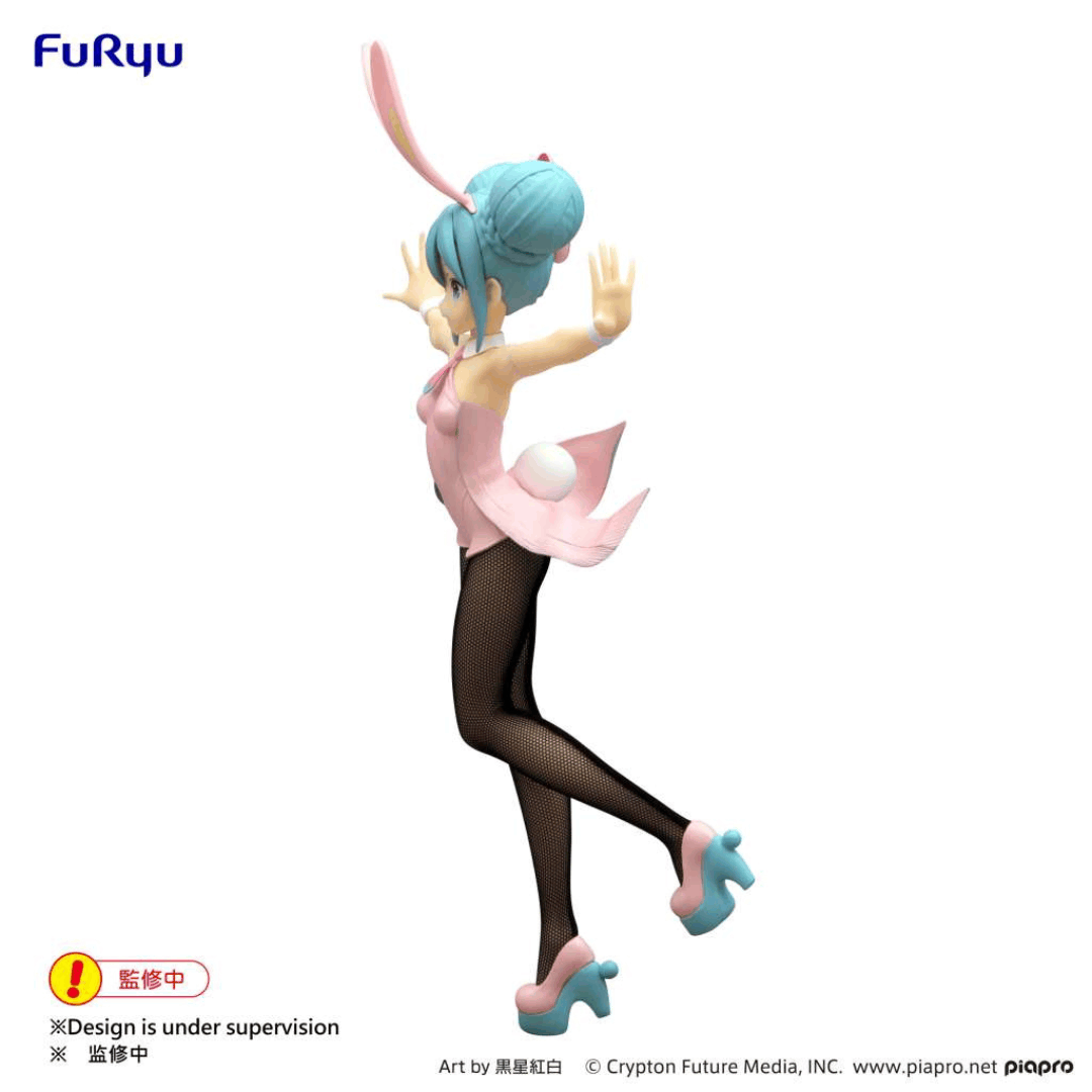 Figure Hatsune Miku Bicute Bunnies 30cm FuRyu Wink Pearl Pink con outfit coniglietta rosa perlato, posa dinamica e look kawaii da collezione.
