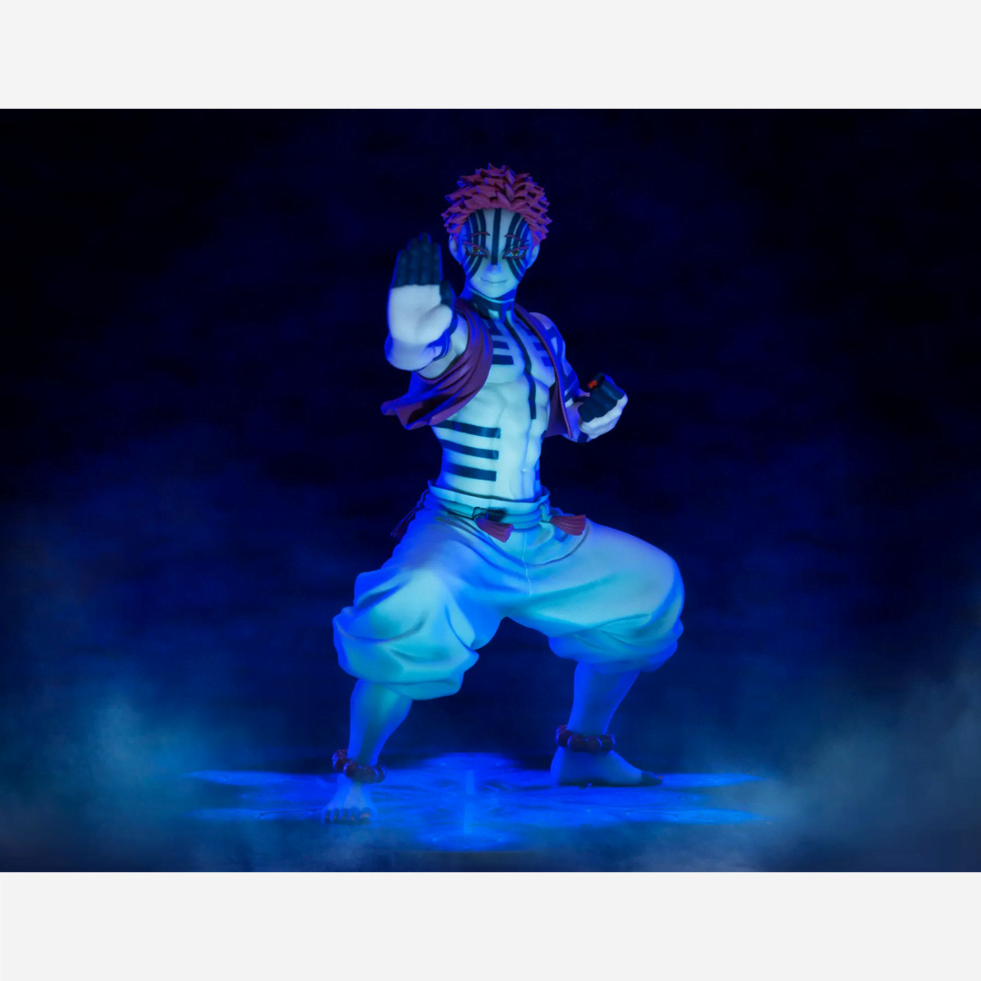 Statua PVC Akaza Demon Slayer 19 cm, figure ufficiale anime con base decorata disponibile su Weeaboverse