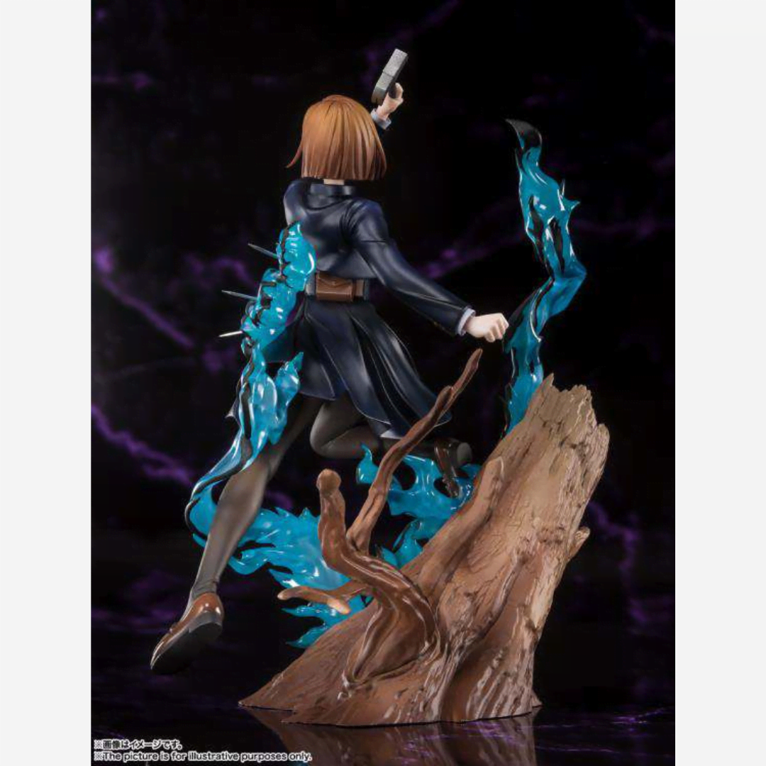 Figure Nobara Kugisaki Jujutsu Kaisen 0 17 cm in PVC, posa dinamica con martello e base energetica – disponibile su Weeaboverse