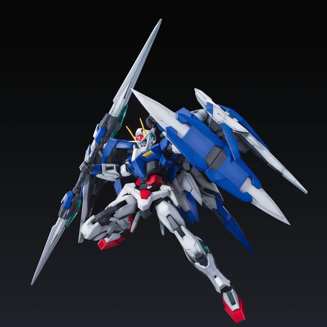 Gunpla MG 00 Raiser Bandai Master Grade da Gundam 00 – Mobile Suit GN-0000+GNR-010, kit modellismo dettagliato senza colla per fan Celestial Being.

