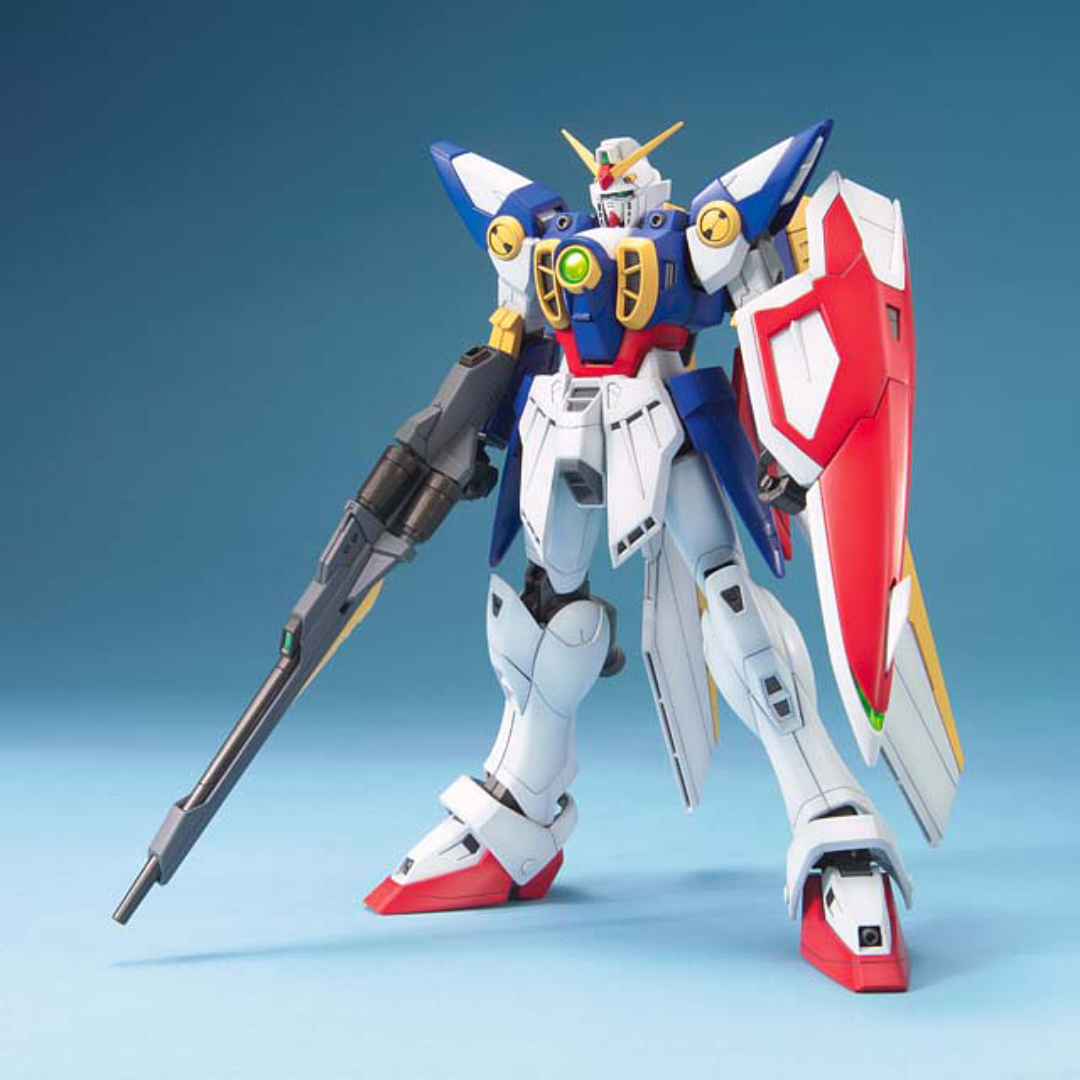 Gunpla MG Wing Gundam TV Ver. 1/100 Bandai – Mobile Suit dettagliato e snodato, ispirato alla serie anime originale Gundam Wing. Kit per veri fan MG.