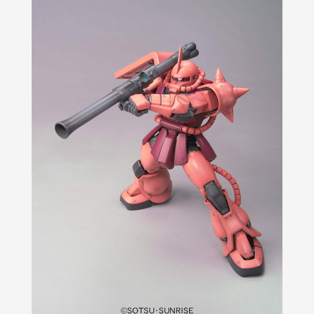 Box MG Zaku II MS-06S Char Aznable Bandai – Gunpla Master Grade dettagliato e snodabile, da montare senza colla né verniciatura