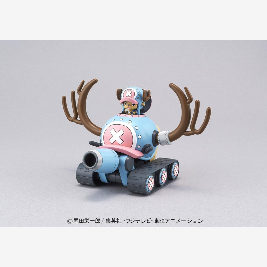 Box Bandai Chopper Robo No.1 Tank One Piece, carro armato blu con cannone e corna pilotato da TonyTony Chopper, kit modellismo da assemblare senza colla né vernice