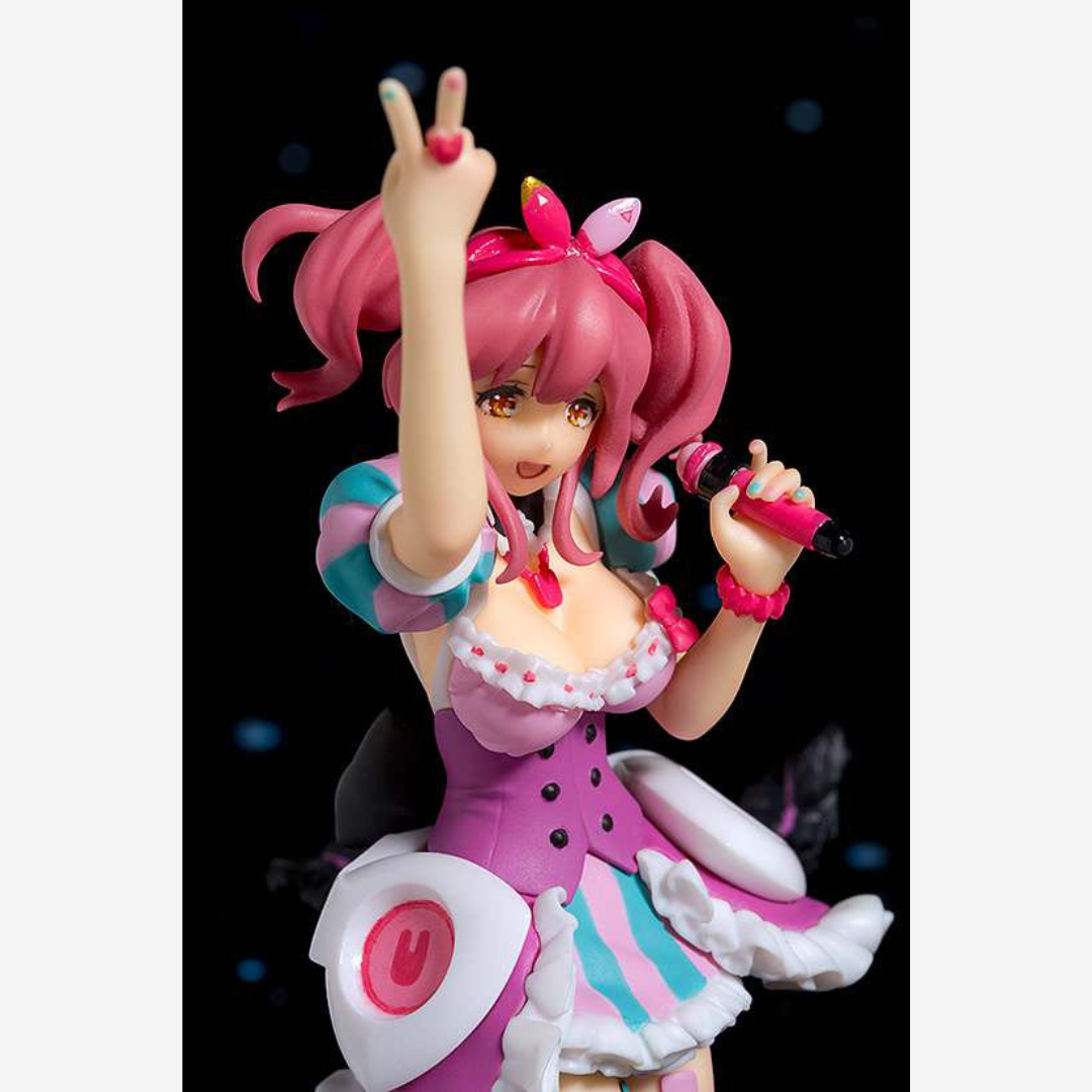Model kit idol anime kawaii da assemblare, con abito rosa, microfono, pose dinamiche e dettagli pop colorati, senza bisogno di colla o verniciatura.


