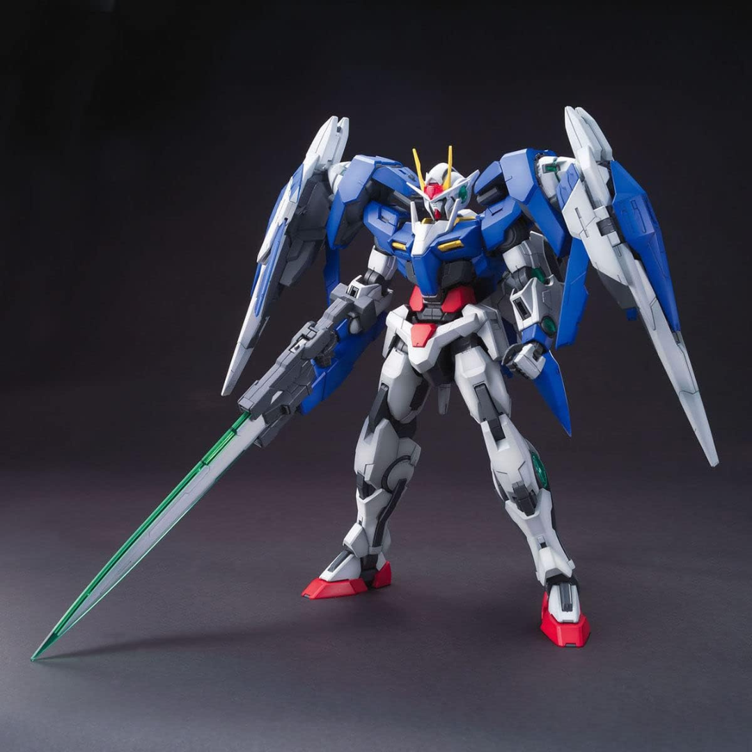 Gunpla MG 00 Raiser Bandai Master Grade da Gundam 00 – Mobile Suit GN-0000+GNR-010, kit modellismo dettagliato senza colla per fan Celestial Being.

