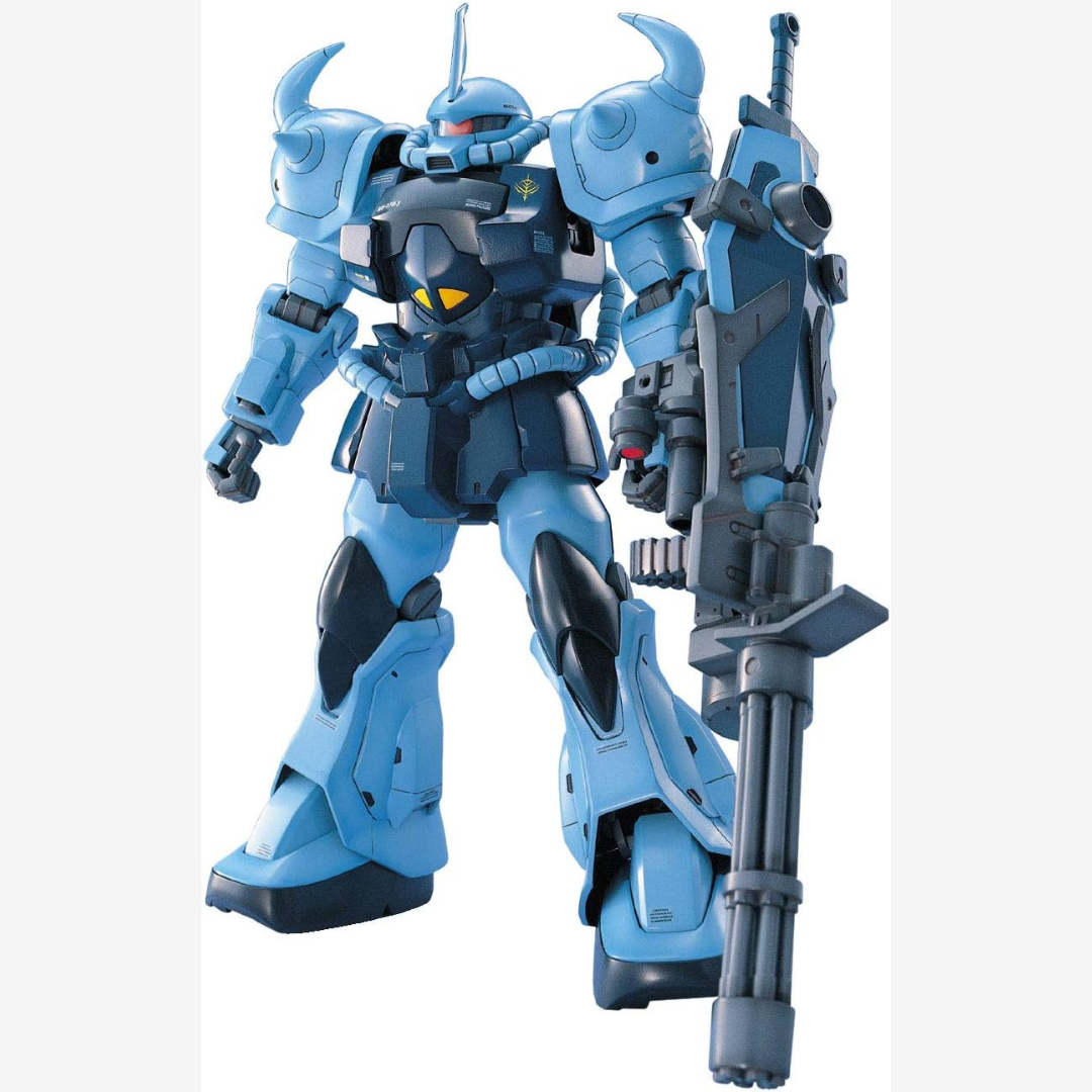 Gunpla MG 1/100 Gouf Custom Bandai con Gatling Shield – Mobile Suit Zeon da assemblare, dettagli realistici, ideale per collezionisti Gundam