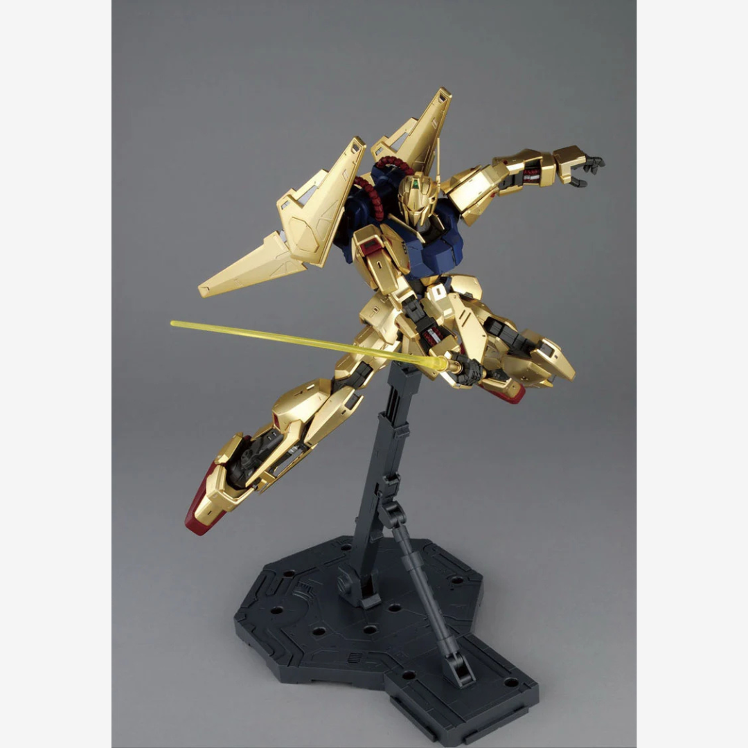 Gunpla MG Hyaku Shiki 1/100 dorato da Zeta Gundam – mobile suit Bandai da assemblare, dettagli Master Grade, ideale per collezionisti Gunpla
